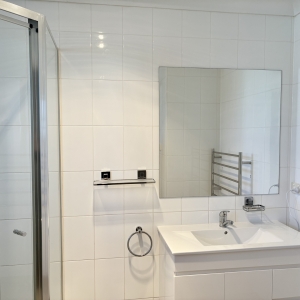 Modern Bathroom